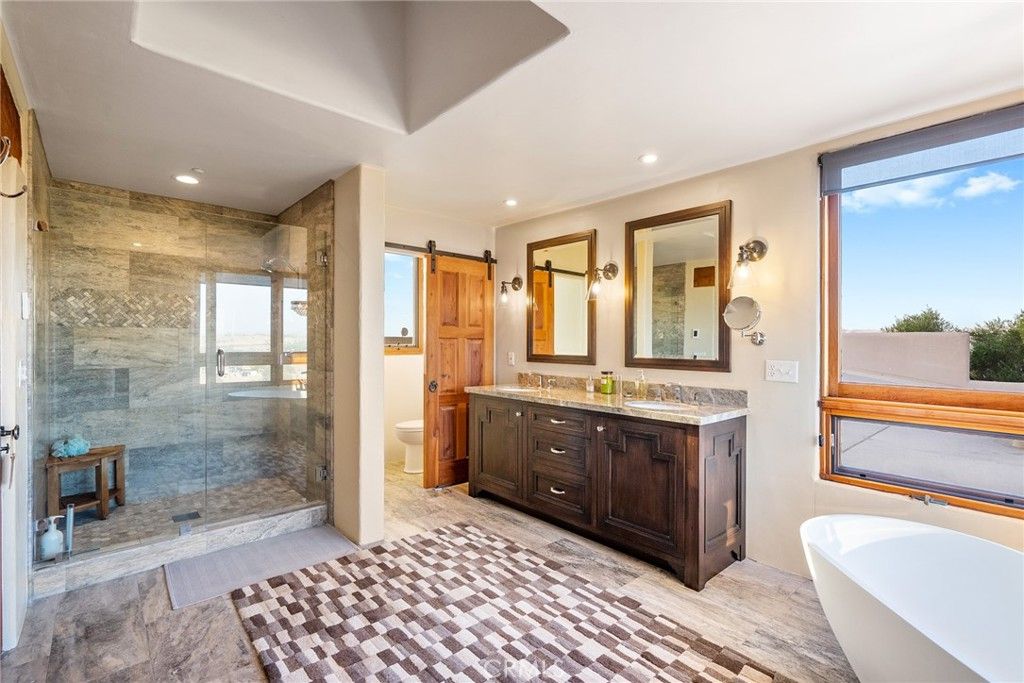 Image 22 of property listing at 7010 Wilderness Lane, Paso Robles, CA 93446