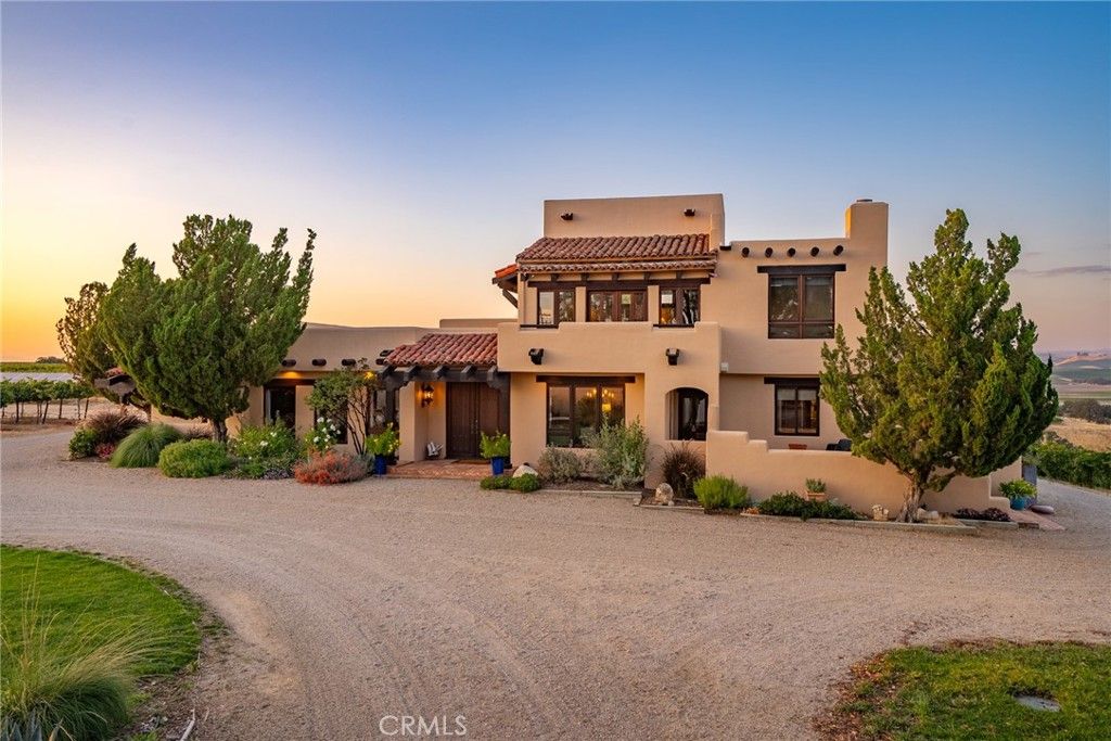 Image 5 of property listing at 7010 Wilderness Lane, Paso Robles, CA 93446