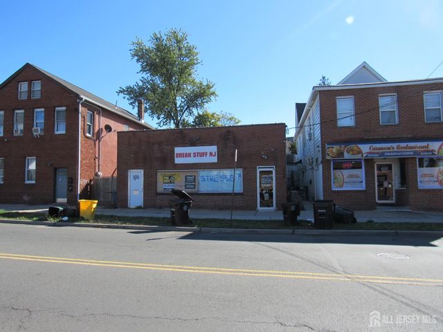 66 Georges Road, New Brunswick, NJ 08901