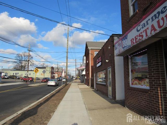 66 Georges Road, New Brunswick, NJ 08901