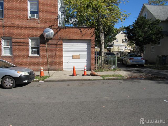 66 Georges Road, New Brunswick, NJ 08901