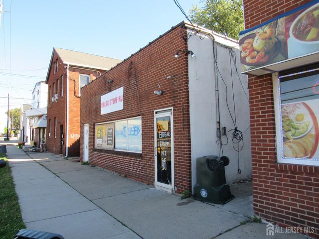 66 Georges Road, New Brunswick, NJ 08901