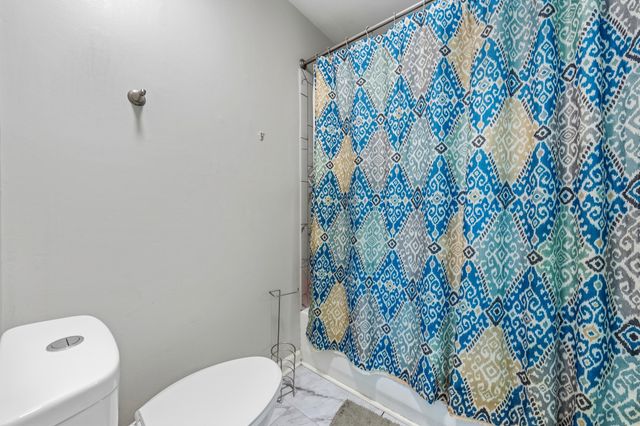 250 Sanders Ferry Rd Apt 4, Hendersonville, TN 37075