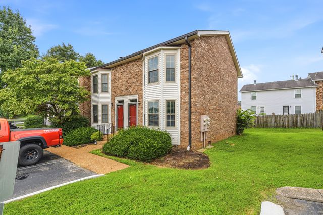 250 Sanders Ferry Rd Apt 4, Hendersonville, TN 37075