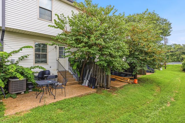 250 Sanders Ferry Rd Apt 4, Hendersonville, TN 37075