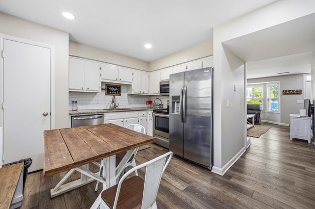 250 Sanders Ferry Rd Apt 4, Hendersonville, TN 37075