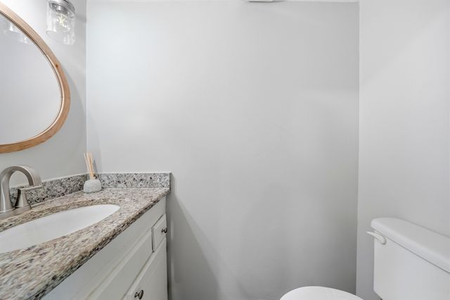 250 Sanders Ferry Rd Apt 4, Hendersonville, TN 37075