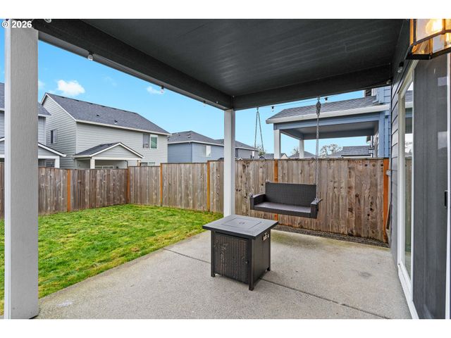 56 SHORE Dr, St Helens, OR 97051