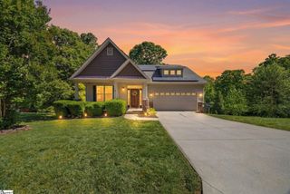 15 Kinlock Lane, Travelers Rest, SC 29690