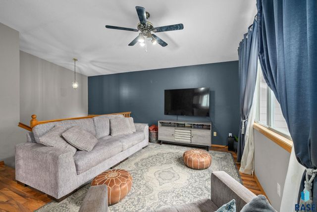 800 N poplar Ave, Tea, SD 57064