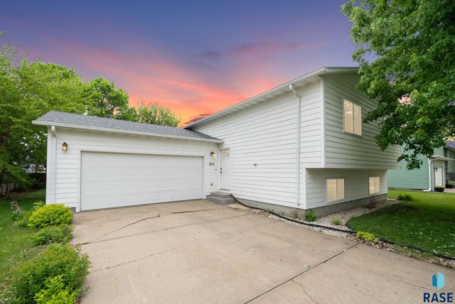 800 N poplar Ave, Tea, SD 57064