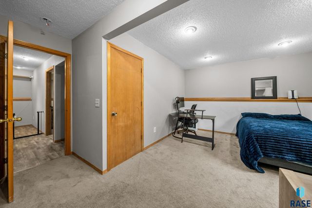 800 N poplar Ave, Tea, SD 57064