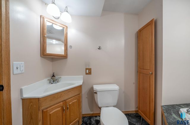 800 N poplar Ave, Tea, SD 57064