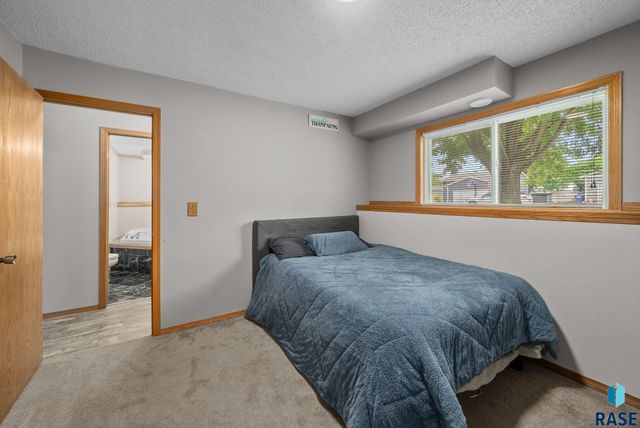 800 N poplar Ave, Tea, SD 57064