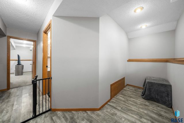 800 N poplar Ave, Tea, SD 57064