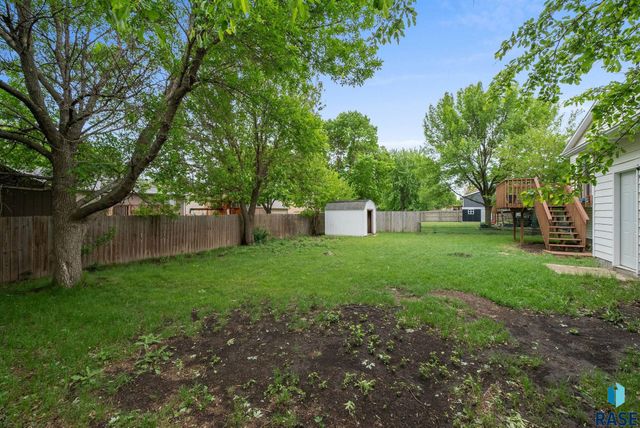 800 N poplar Ave, Tea, SD 57064