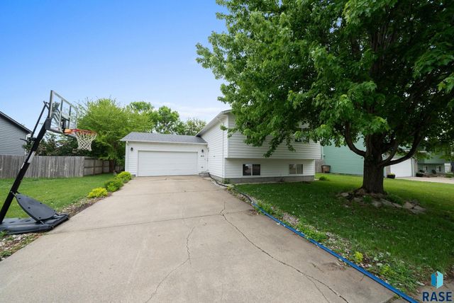 800 N poplar Ave, Tea, SD 57064
