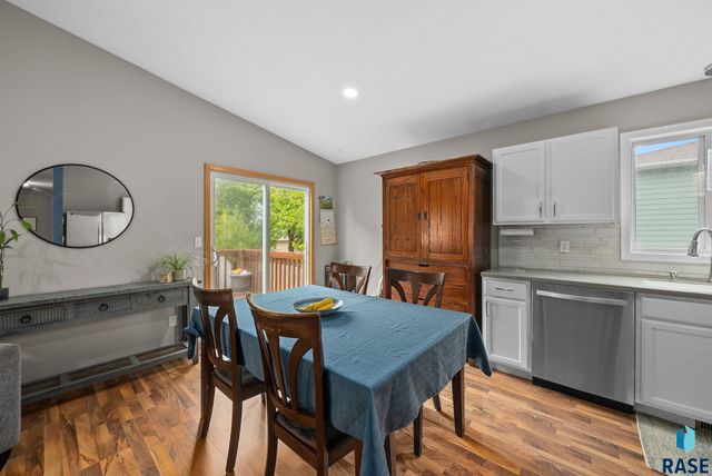 800 N poplar Ave, Tea, SD 57064