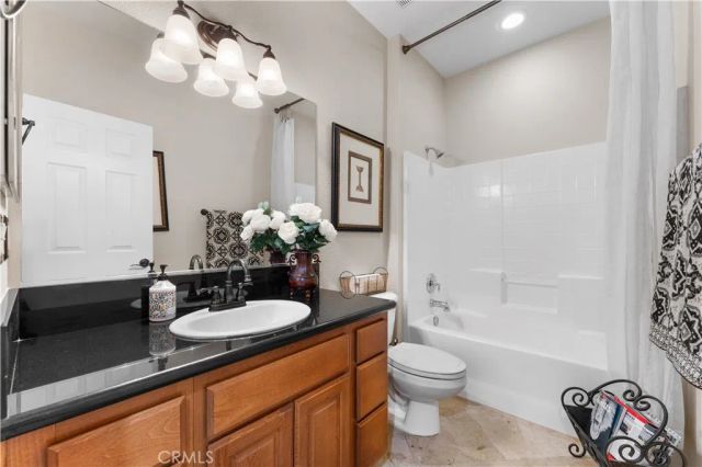 4517 Vahan Court, Lancaster, CA 93536