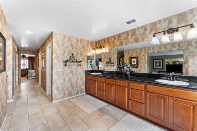 4517 Vahan Court, Lancaster, CA 93536
