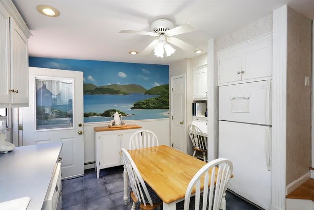 35 Point St, Fairhaven, MA 02719
