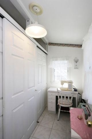 35 Point St, Fairhaven, MA 02719