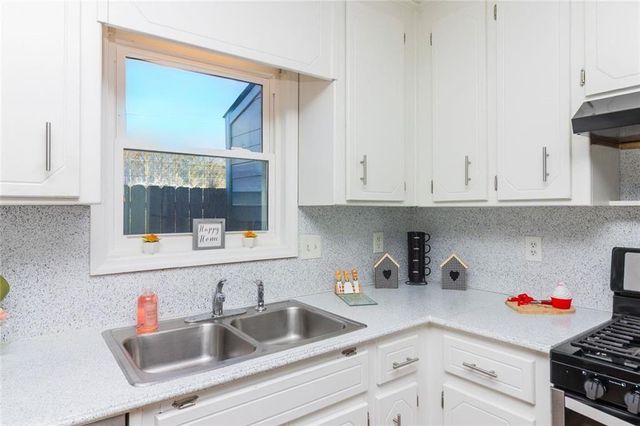 3100 Duvall Place, Kennesaw, GA 30144