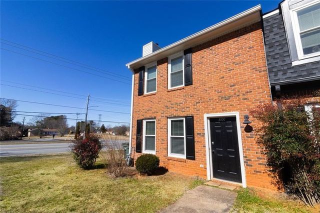 3100 Duvall Place, Kennesaw, GA 30144