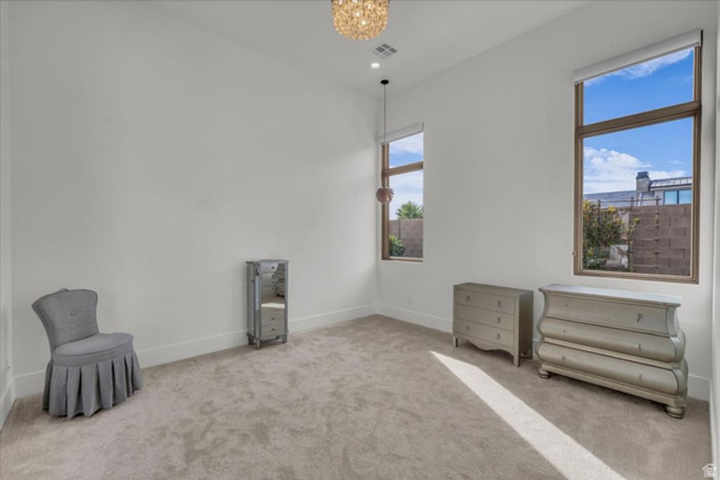 Image 25 of property listing at 2204 E 3770 S, St. George, UT 84790