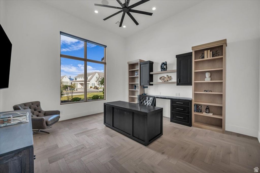 Image 27 of property listing at 2204 E 3770 S, St. George, UT 84790