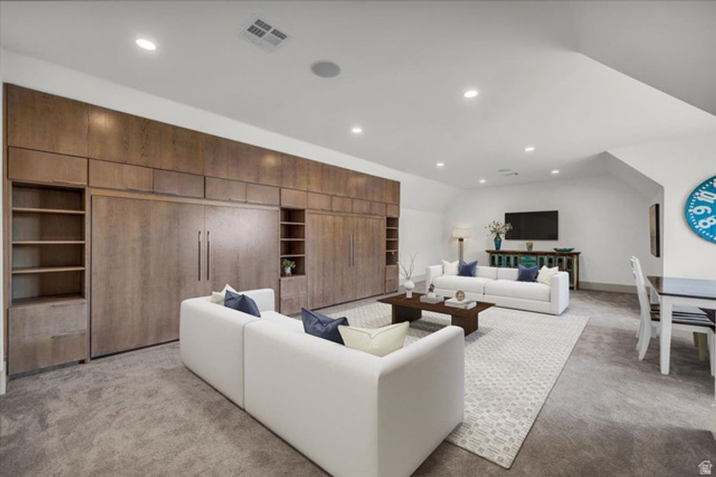Image 31 of property listing at 2204 E 3770 S, St. George, UT 84790