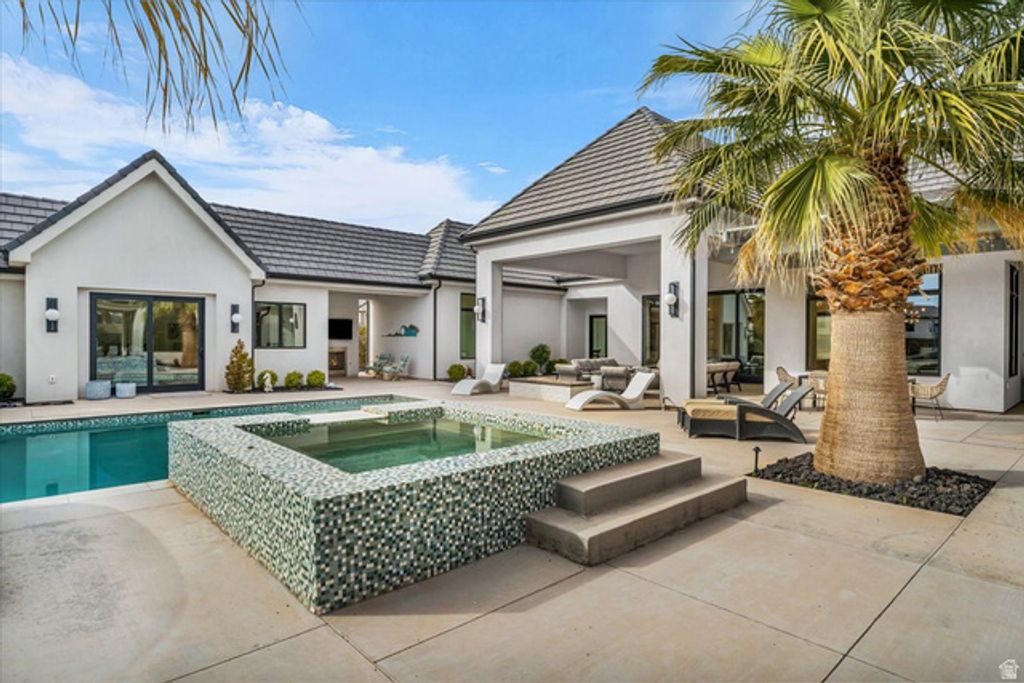 Image 46 of property listing at 2204 E 3770 S, St. George, UT 84790