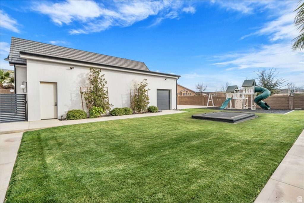 Image 47 of property listing at 2204 E 3770 S, St. George, UT 84790