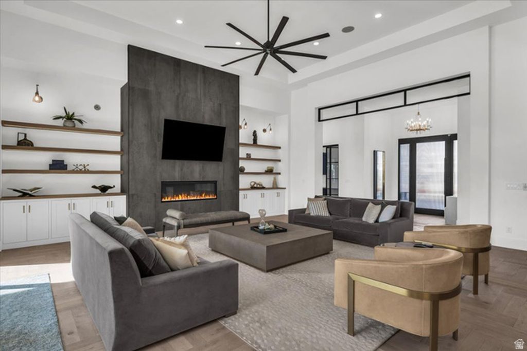 Image 10 of property listing at 2204 E 3770 S, St. George, UT 84790