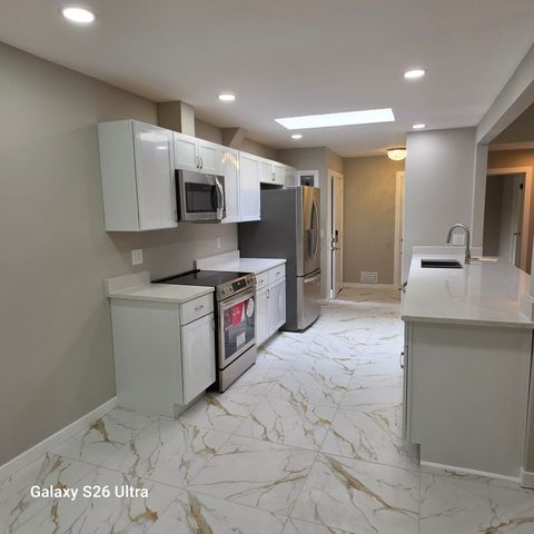 2145 Pauline Court, Ann Arbor, MI 48103