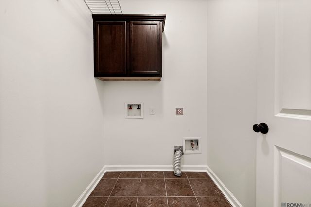 42351 Cedarstone Ave, Prairieville, LA 70769