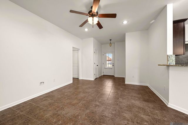 42351 Cedarstone Ave, Prairieville, LA 70769