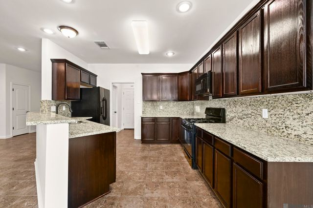 42351 Cedarstone Ave, Prairieville, LA 70769