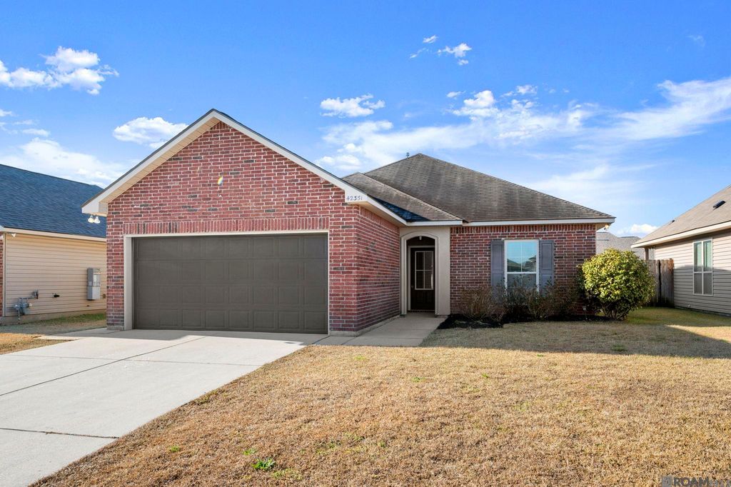 42351 Cedarstone Ave, Prairieville, LA 70769