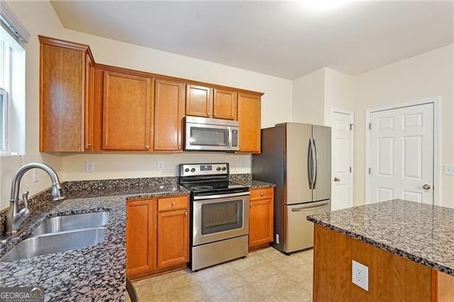 6417 Barker Station Walk, Sugar Hill, GA 30518