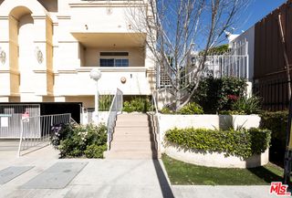 13801 Oxnard Street 206, Van Nuys, CA 91401