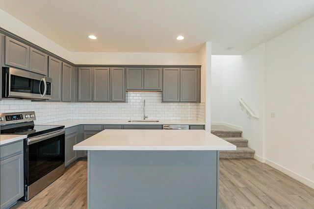5538 S Dillon, Mesa, AZ 85212