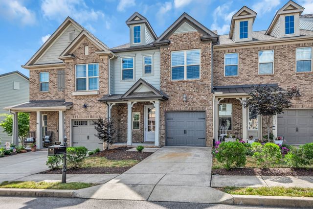 1477 Channing Dr, Thompsons Station, TN 37179