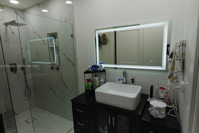 2038 Champions Way, North Lauderdale, FL 33068