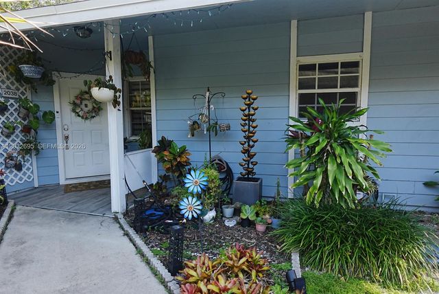 2038 Champions Way, North Lauderdale, FL 33068