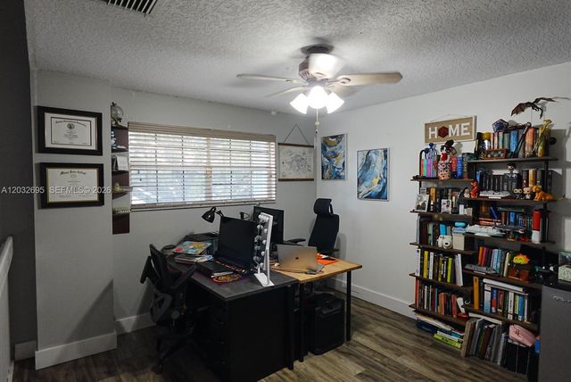 2038 Champions Way, North Lauderdale, FL 33068