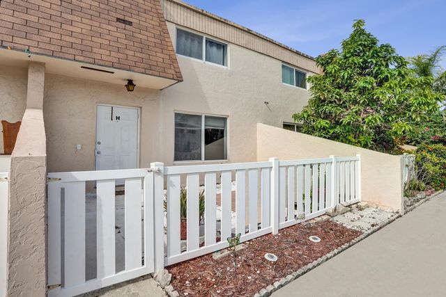 8091 NW 12TH Street H, Margate, FL 33063