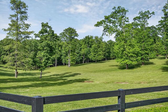 933 John Henry Lewis Road, Dunlap, TN 37327