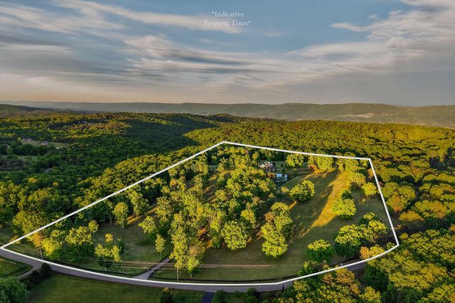 933 John Henry Lewis Road, Dunlap, TN 37327