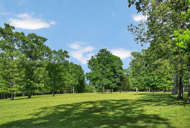 933 John Henry Lewis Road, Dunlap, TN 37327